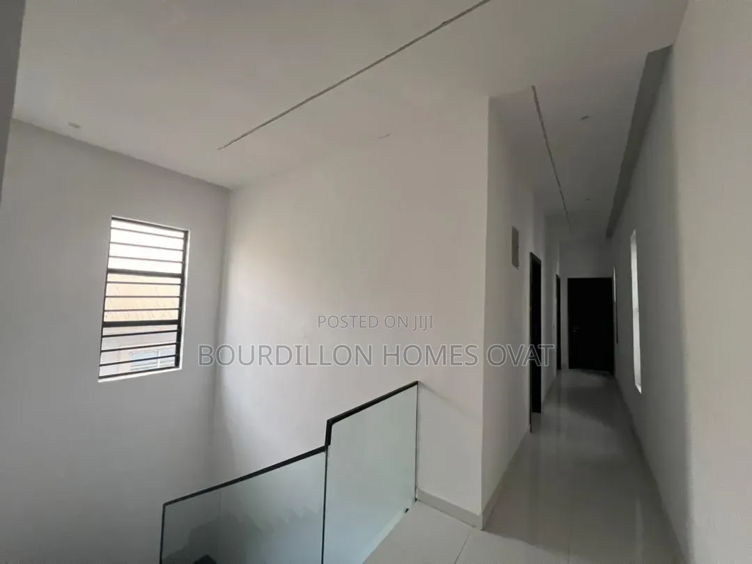 4bdrm Duplex in Thomas Estate Ajah for sale in Thomas Estate