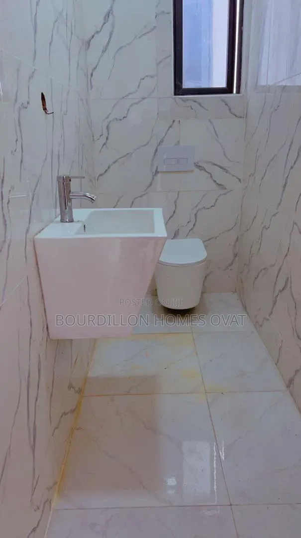 3bdrm Duplex in Ologolo Lekki Lagos for rent in Ologolo