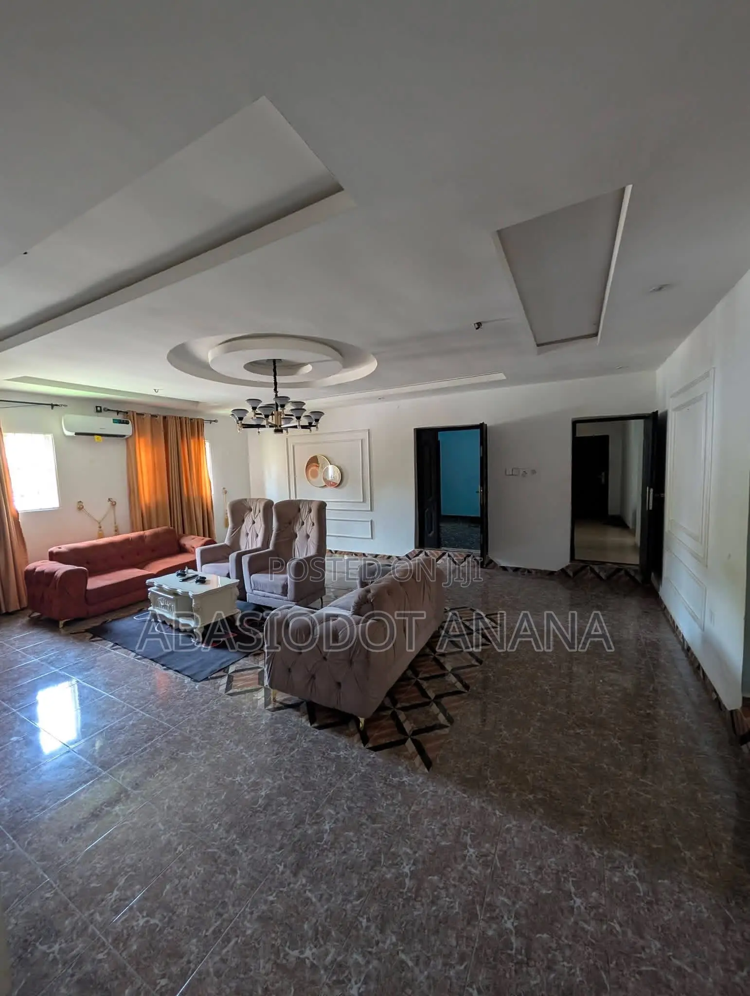 4bdrm Bungalow in Oron Road, Uyo for rent in Uyo