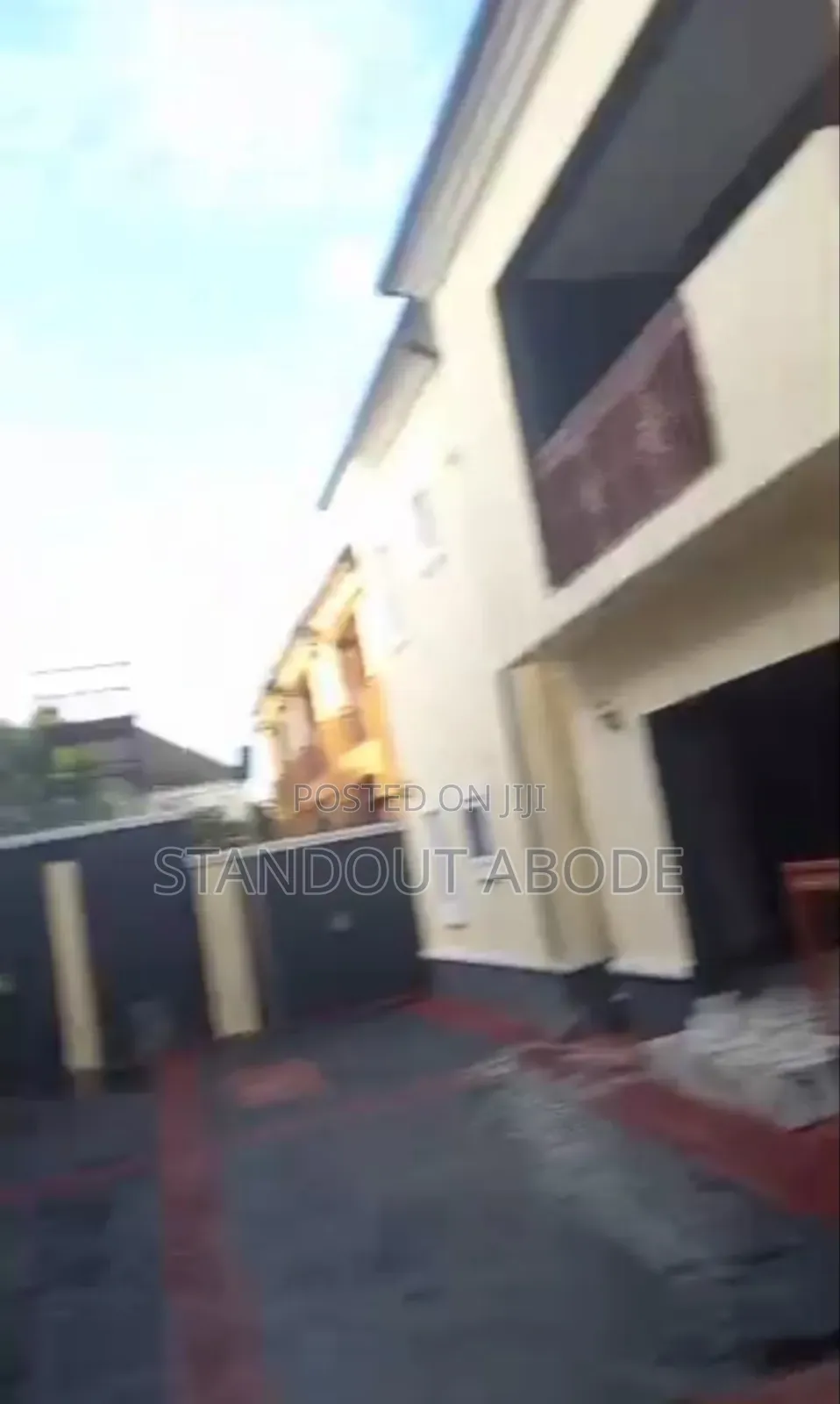 3bdrm Block of Flats in Secured And Serene, Oshimili North for sale in Oshimili North