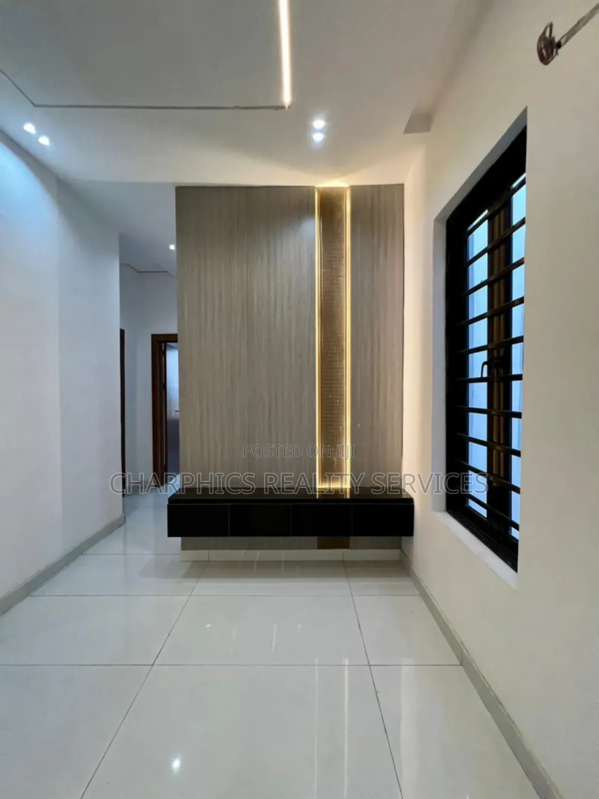 5bdrm Duplex in Off Lekki-Epe Expressway for sale in Off Lekki-Epe Expressway