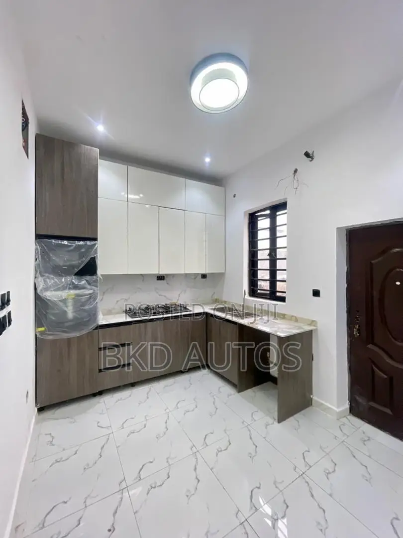 4bdrm Duplex in Lekki for sale in Lekki