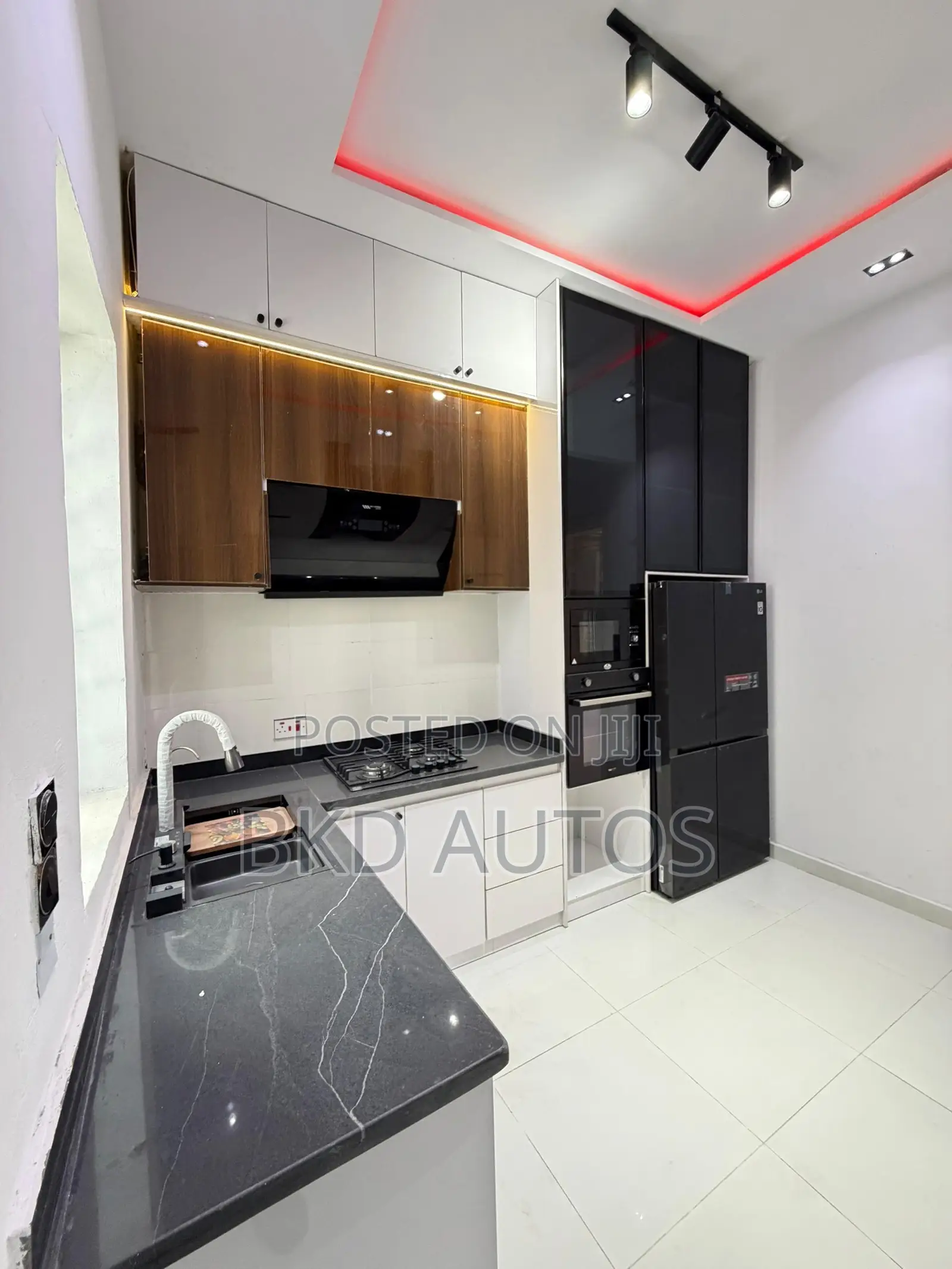 3bdrm Duplex in Ikota for sale in Ikota