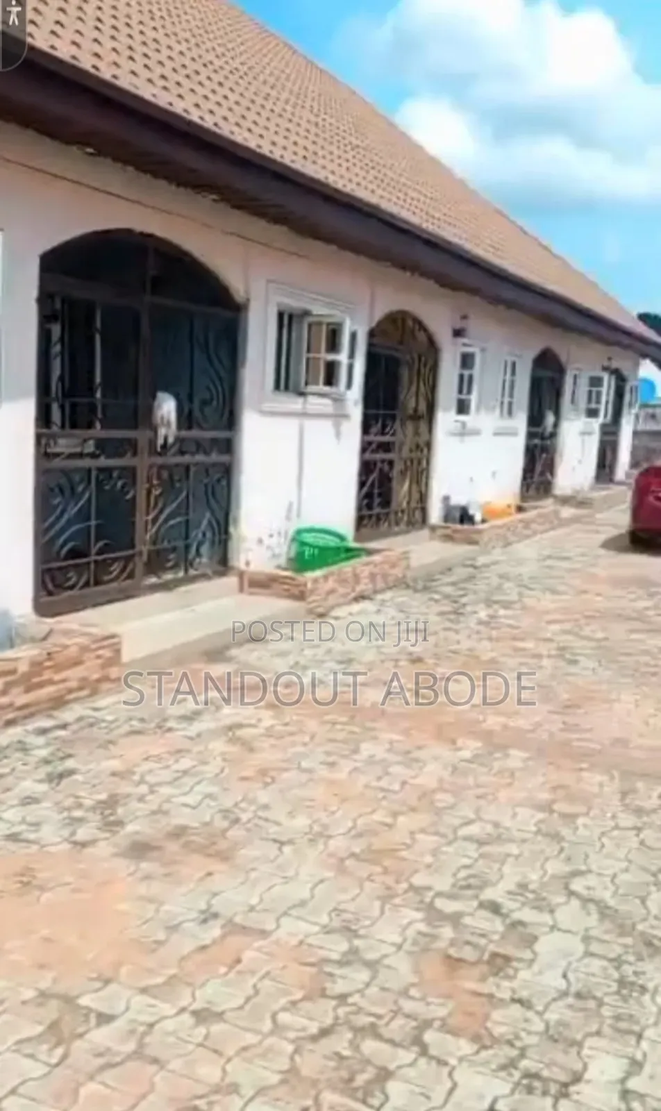 1bdrm Block of Flats in Good Location, Oshimili North for sale in Oshimili North