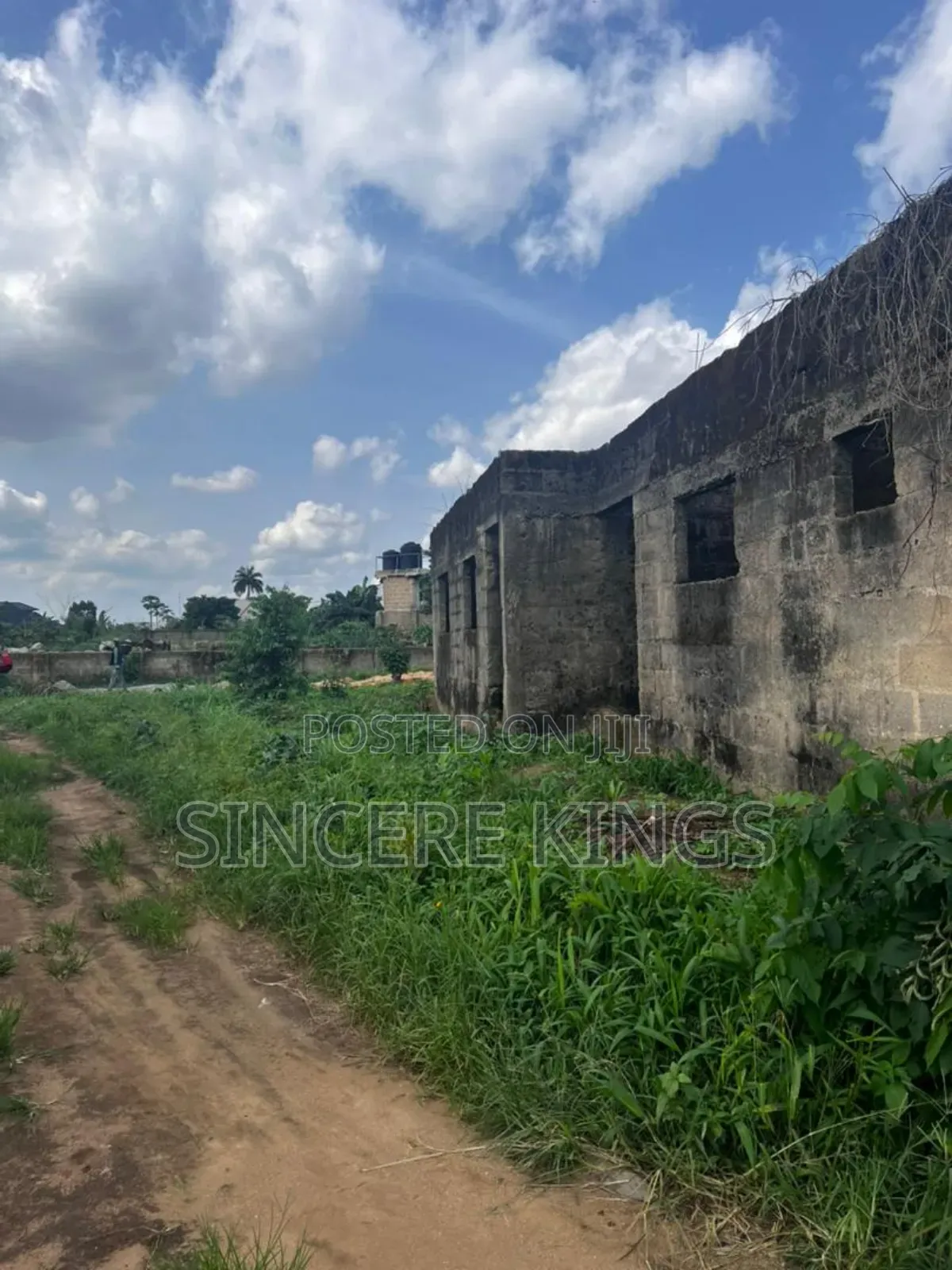 2bdrm Block of Flats in Mbikpong Estate Off, Uyo for sale in Uyo