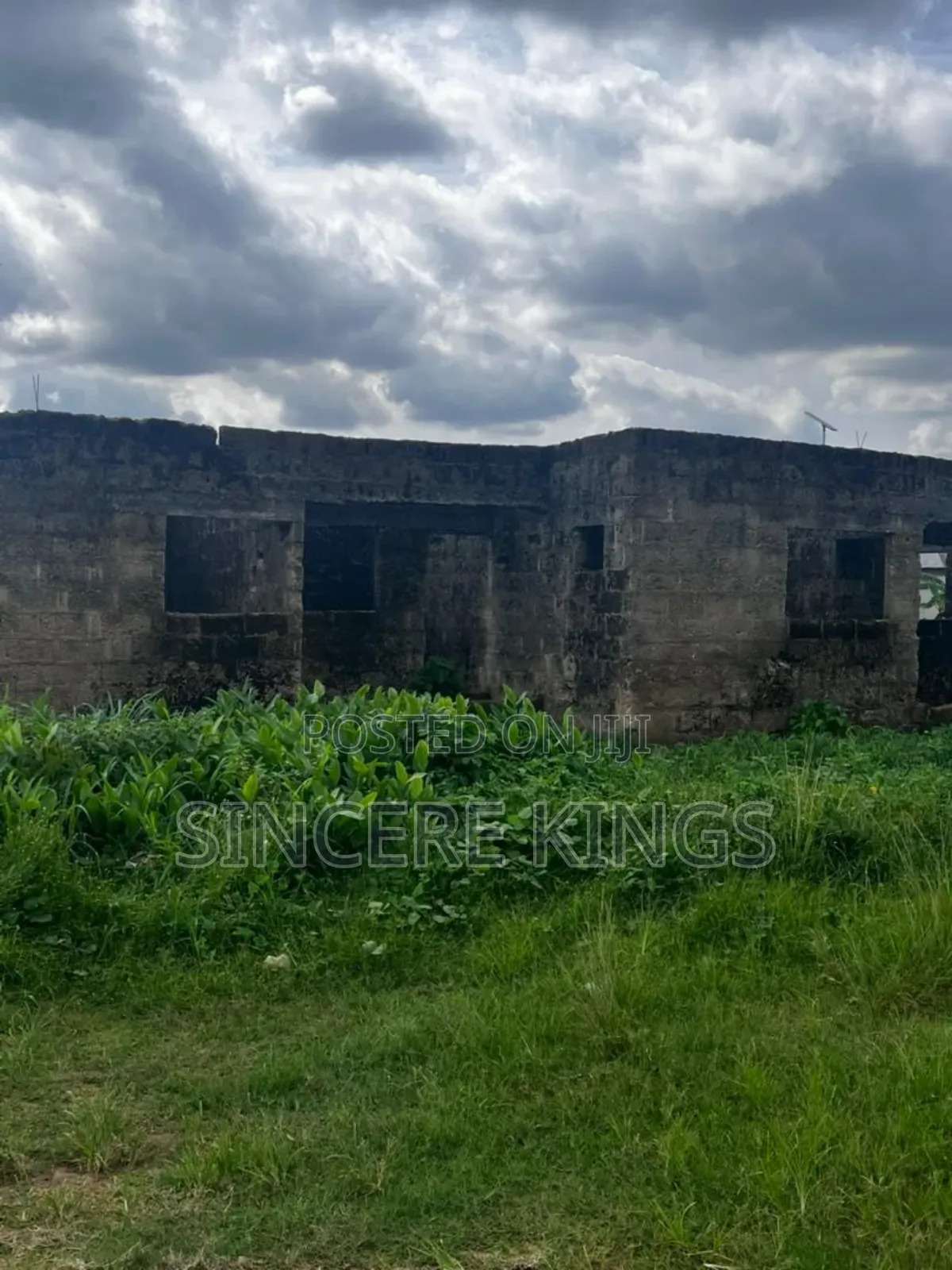 2bdrm Block of Flats in Mbikpong Estate Off, Uyo for sale in Uyo