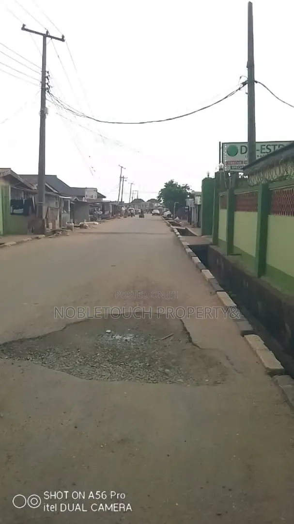 3bdrm Block of Flats in Council Ikotun Idimu, Iseri Olofin for sale in Iseri Olofin
