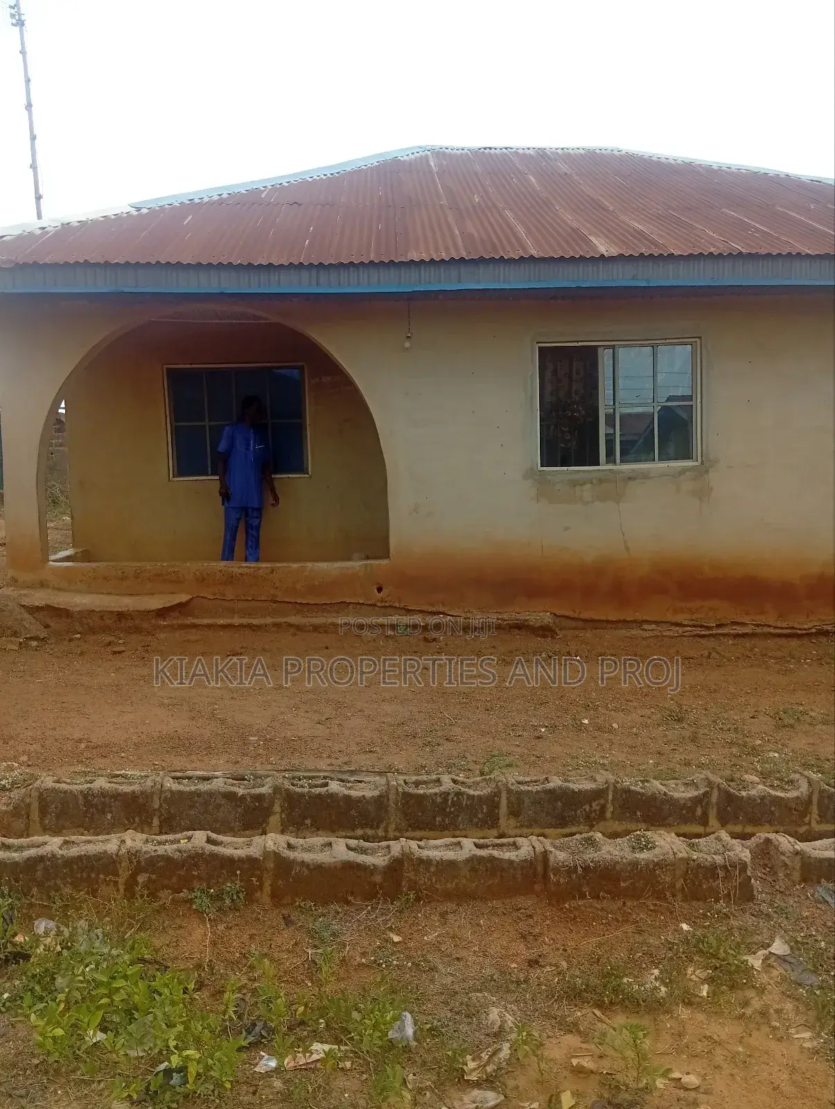 3bdrm Bungalow in Barracks Moniya for sale in Moniya
