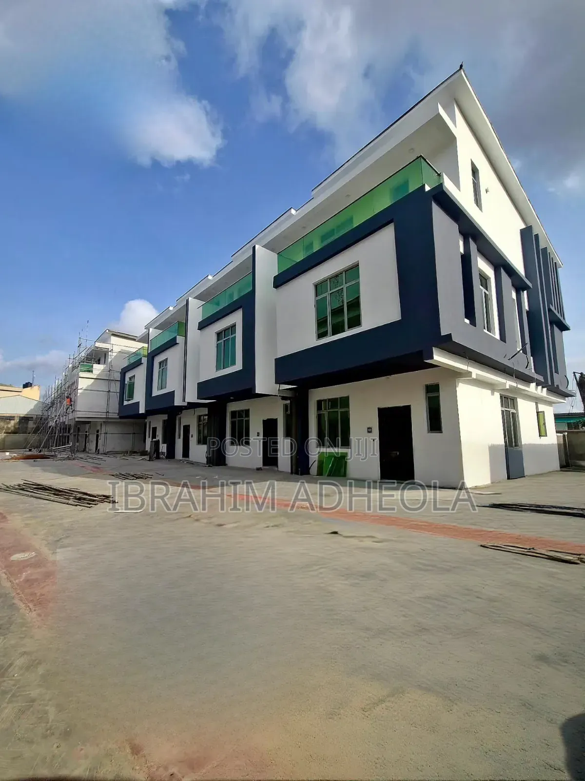 4bdrm Townhouse / Terrace in Mini Estate Maryland, Anthony Village in Anthony Village