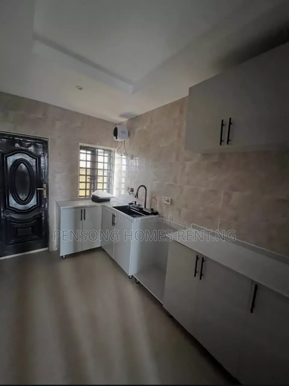 3bdrm Apartment in Ologolo, Lekki Expressway for rent in Lekki Expressway