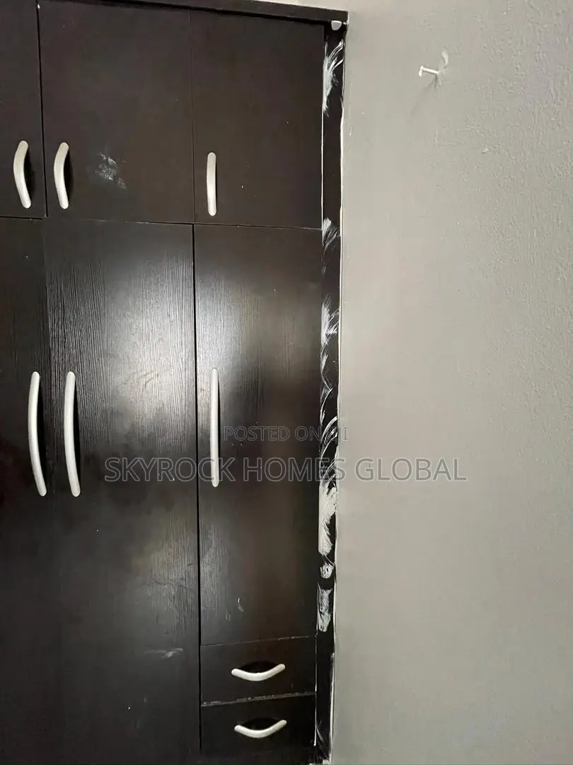 3bdrm Apartment in Agungi for rent in Agungi