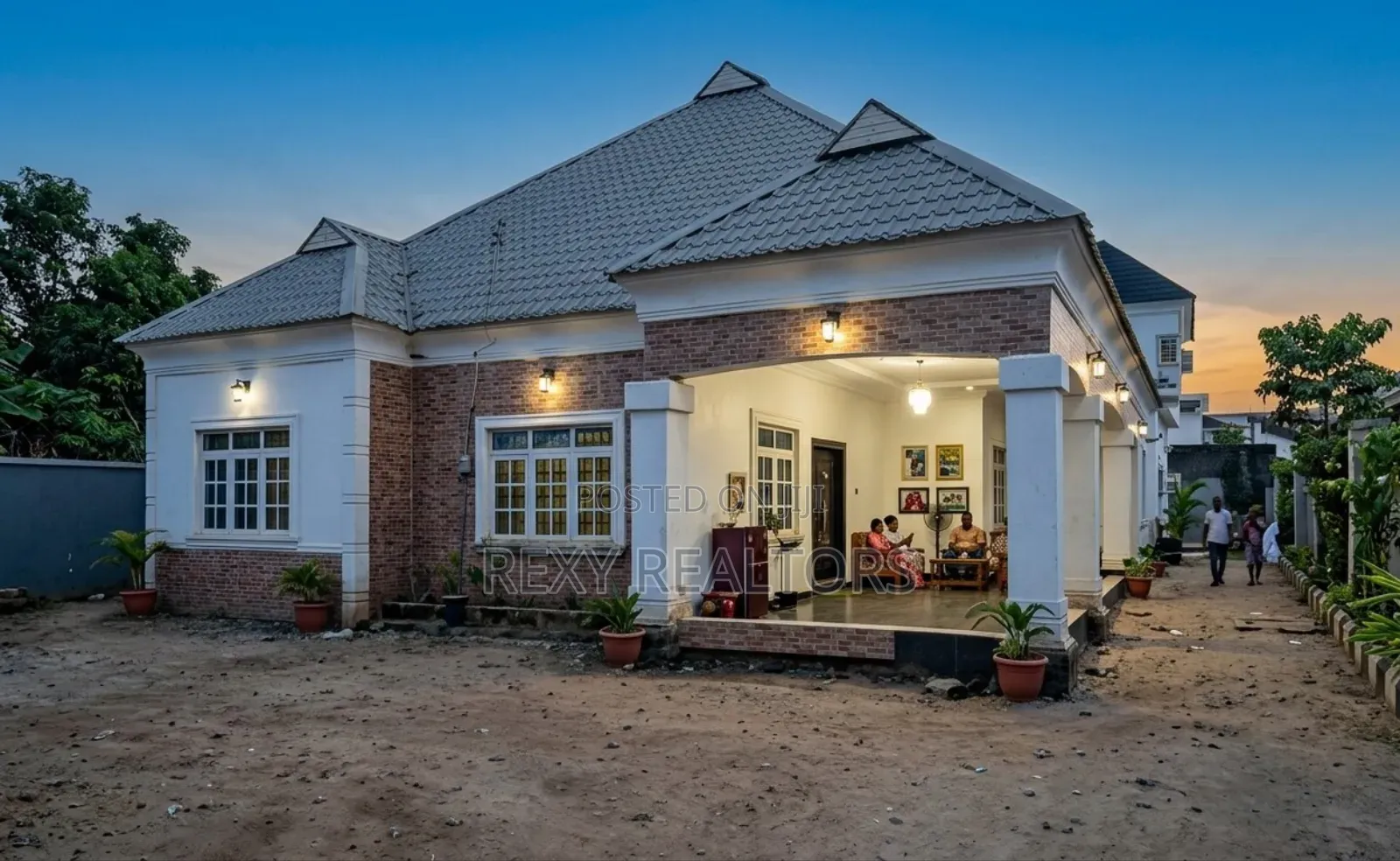 4bdrm Bungalow in Shell Cooperative, Eliozu for sale in Eliozu