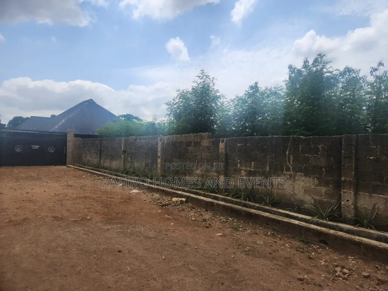Fenced and Gated 4 Plot of Land at Akingbile Oluana Moniya Iita Road in Ibadan