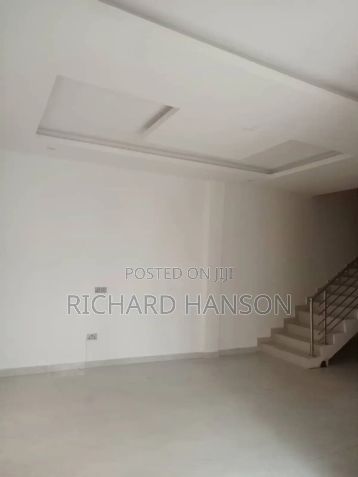 4bdrm Duplex in Thomas for rent in Thomas Estate