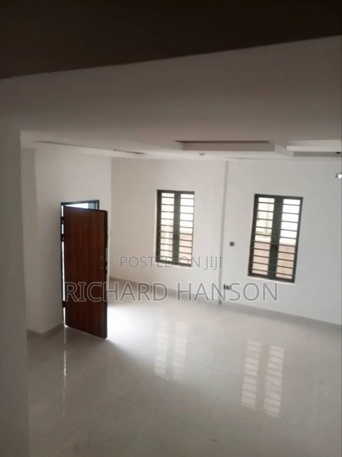 4bdrm Duplex in Thomas for rent in Thomas Estate