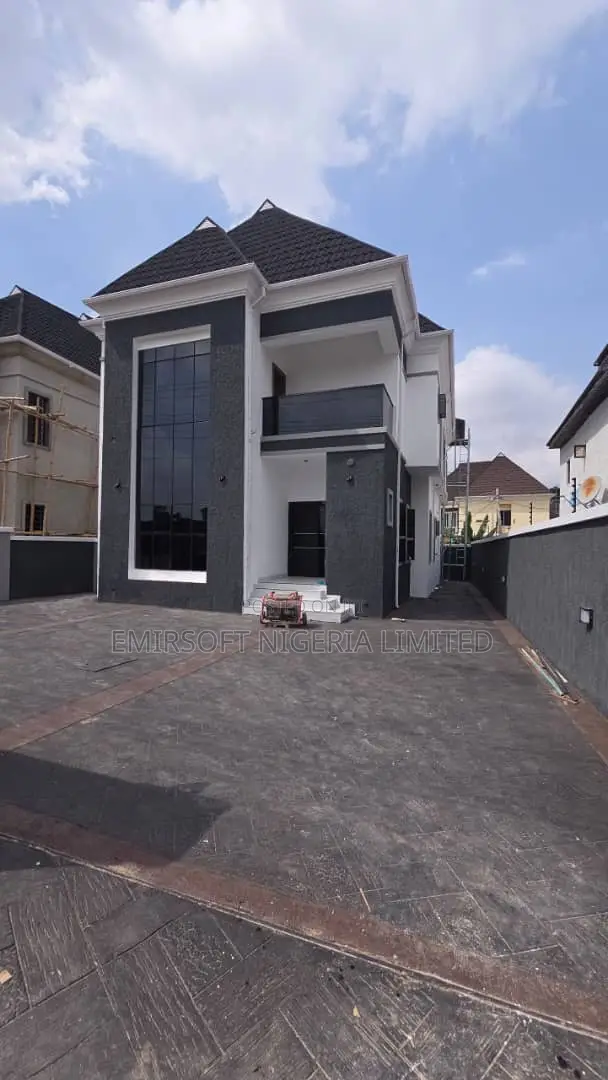 Furnished 4bdrm Duplex in Akobo for sale in Akobo