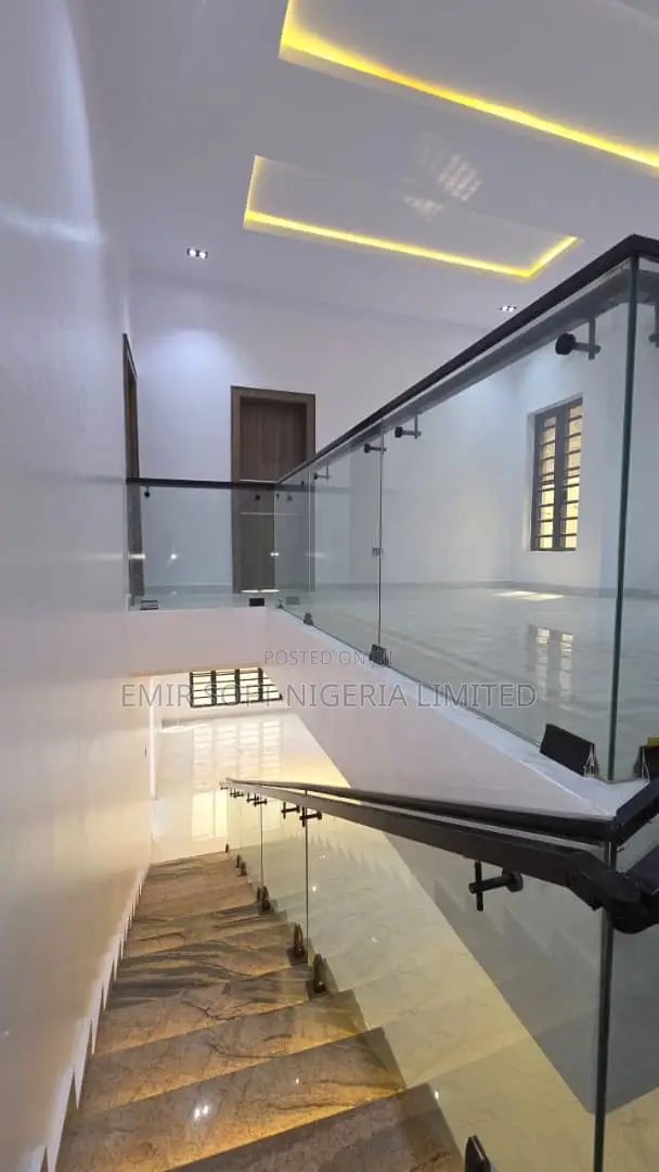 4bdrm Duplex in Carlton Gate Estate, Akobo for sale in Akobo