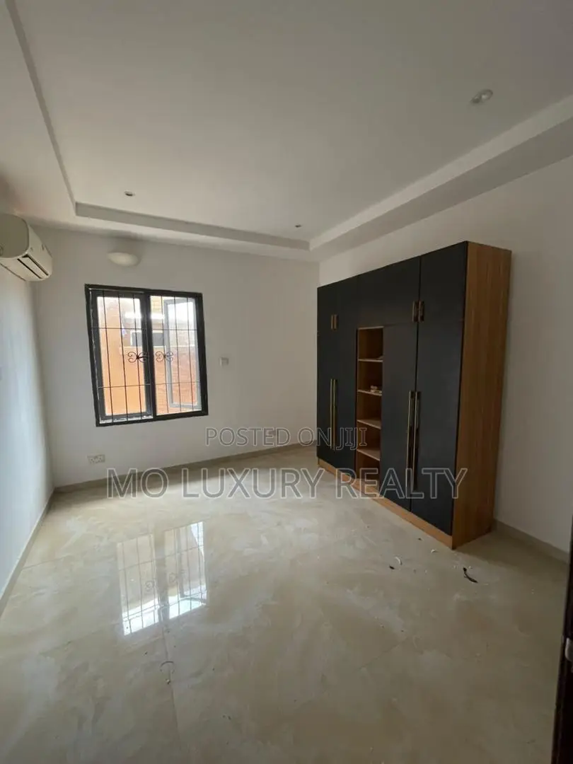 3bdrm Apartment in Lekki Phase 1 for rent in Lekki Phase 1
