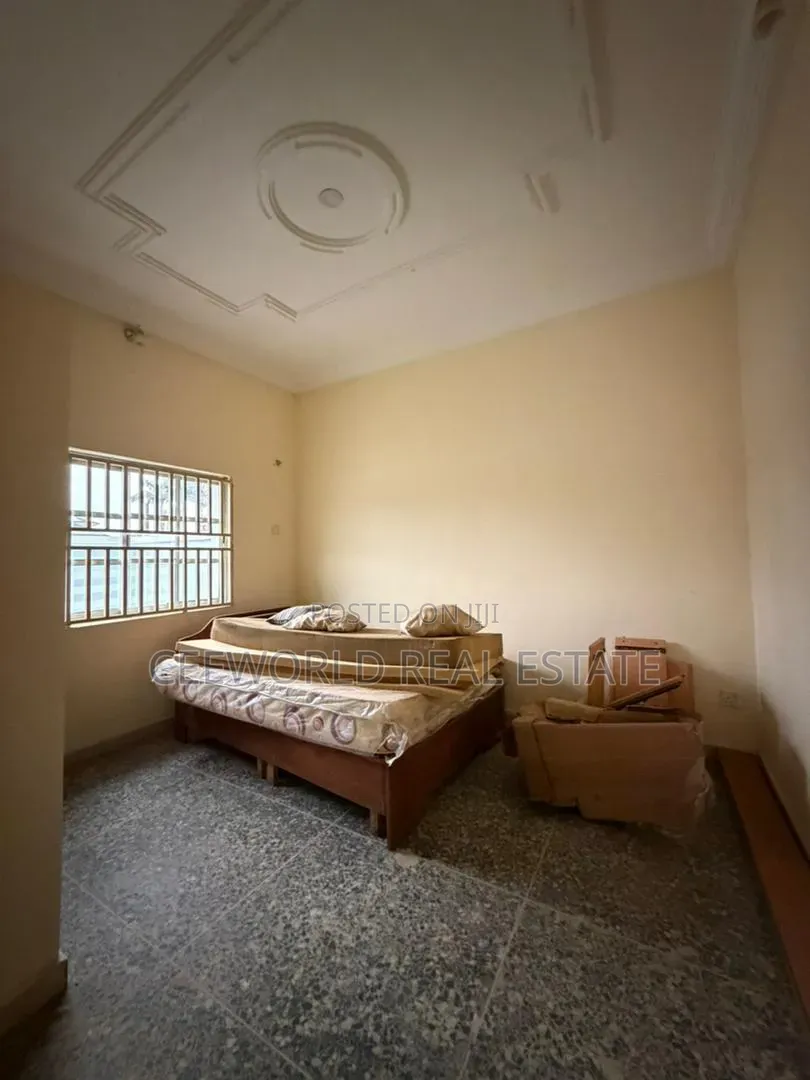 3bdrm Bungalow in Old Bodija for rent in Bodija