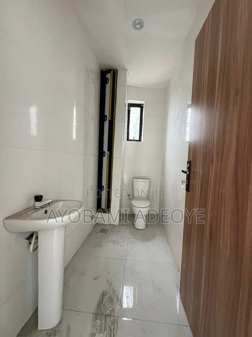 74sqm of Shop/Office at Orchid Rd in Lekki Phase 1