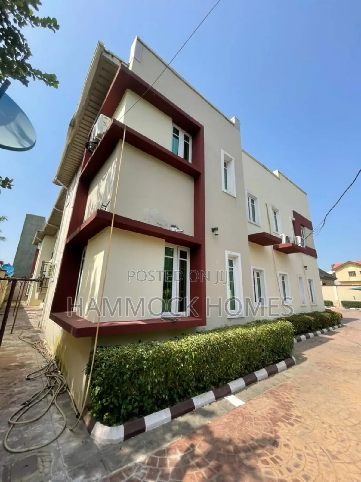 12bdrm Block of Flats in Kolapo Ishola Gra, Akobo for sale in Akobo
