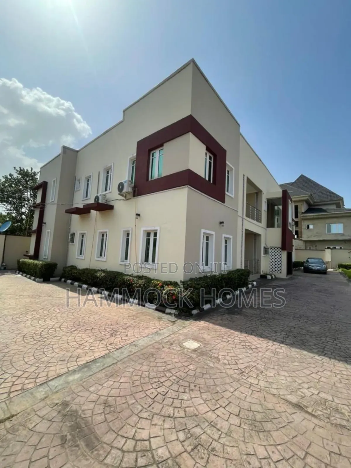 12bdrm Block of Flats in Kolapo Ishola Gra, Akobo for sale in Akobo