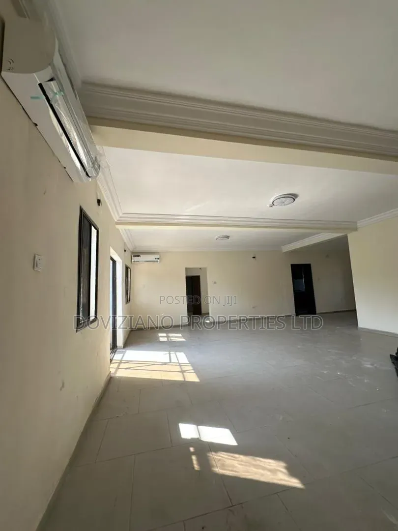 3bdrm Apartment in Lekki Phase 1 for rent in Lekki Phase 1