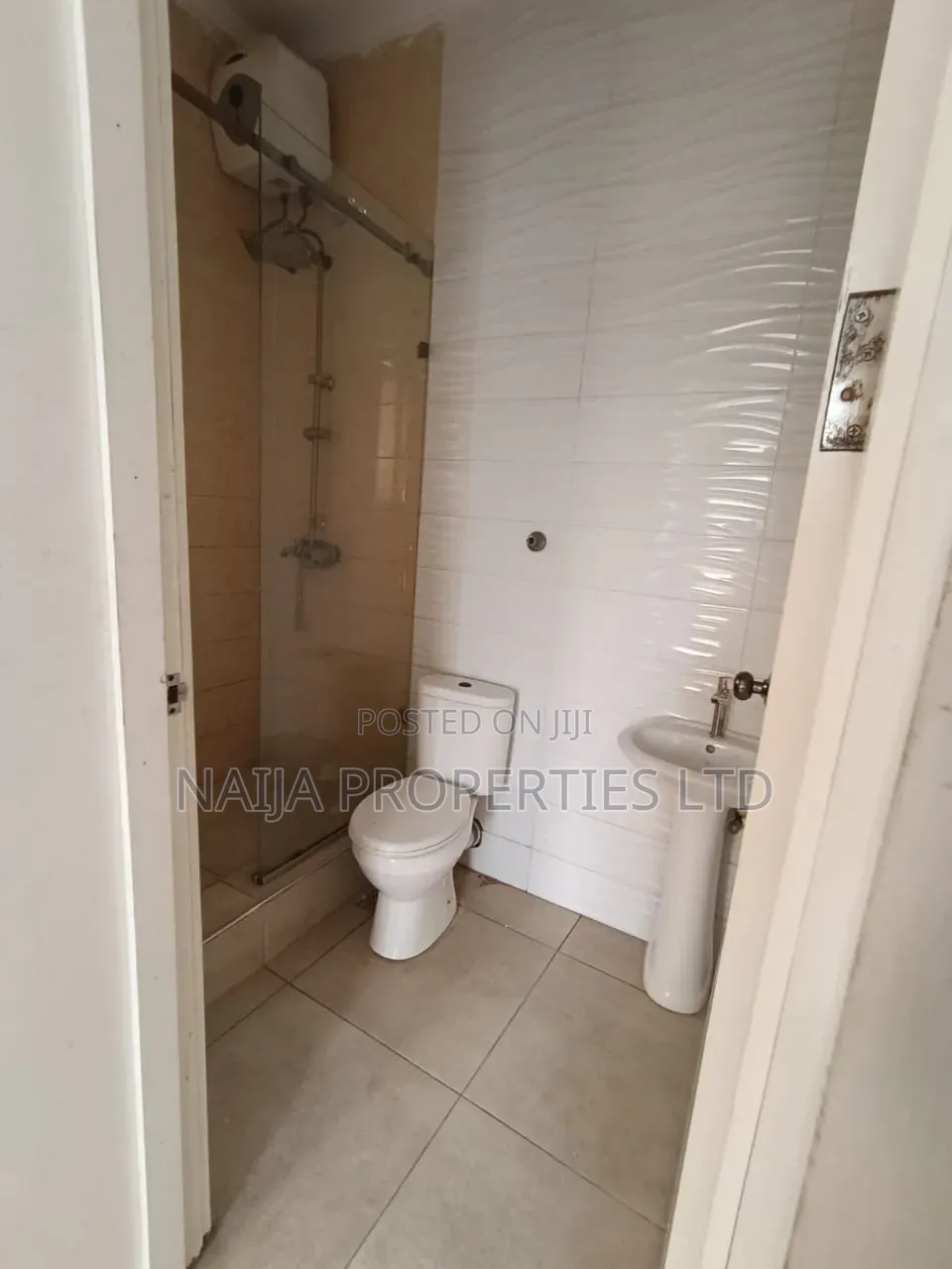 2bdrm Apartment in Orchid, Ikota for rent in Ikota