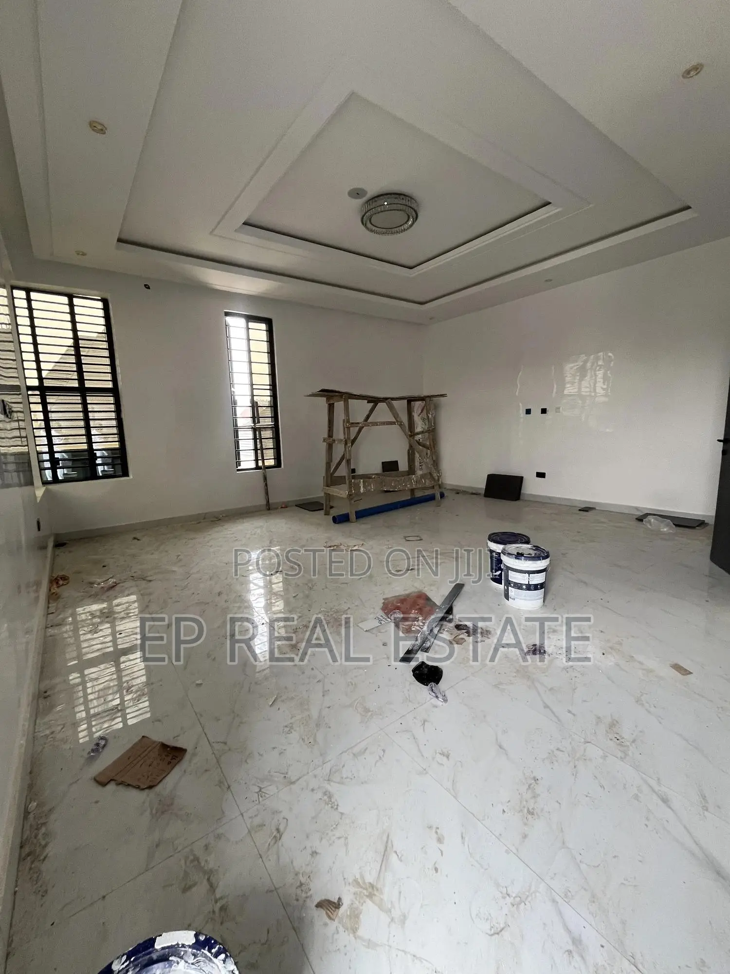 6bdrm Duplex in Apo Resettlement for sale in Apo Resettlement