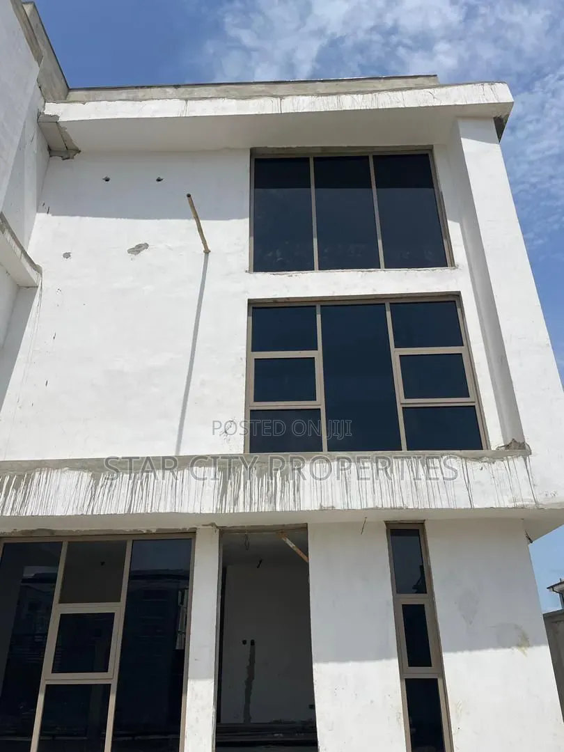 2bdrm Apartment in Chevron Lekki Lagos for sale in Chevron