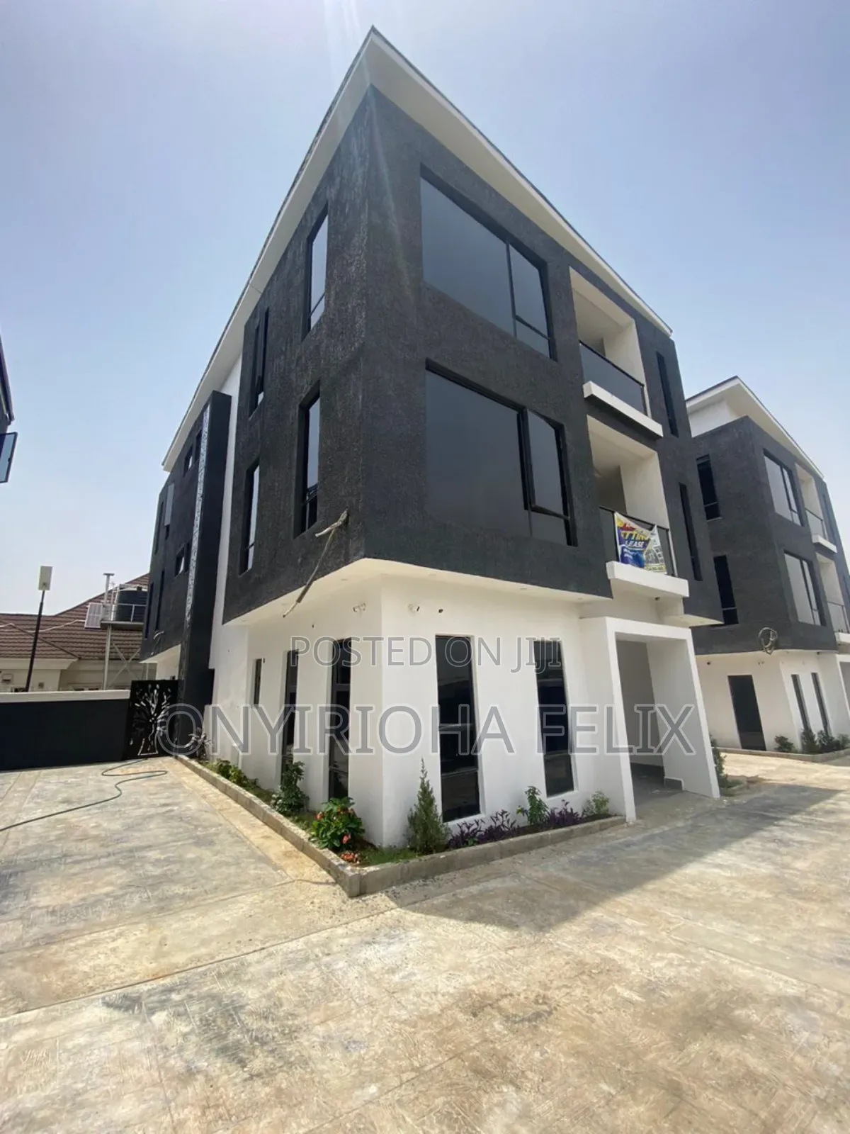 4bdrm Duplex in Gwarinpa Main, Life Camp for rent in Life Camp