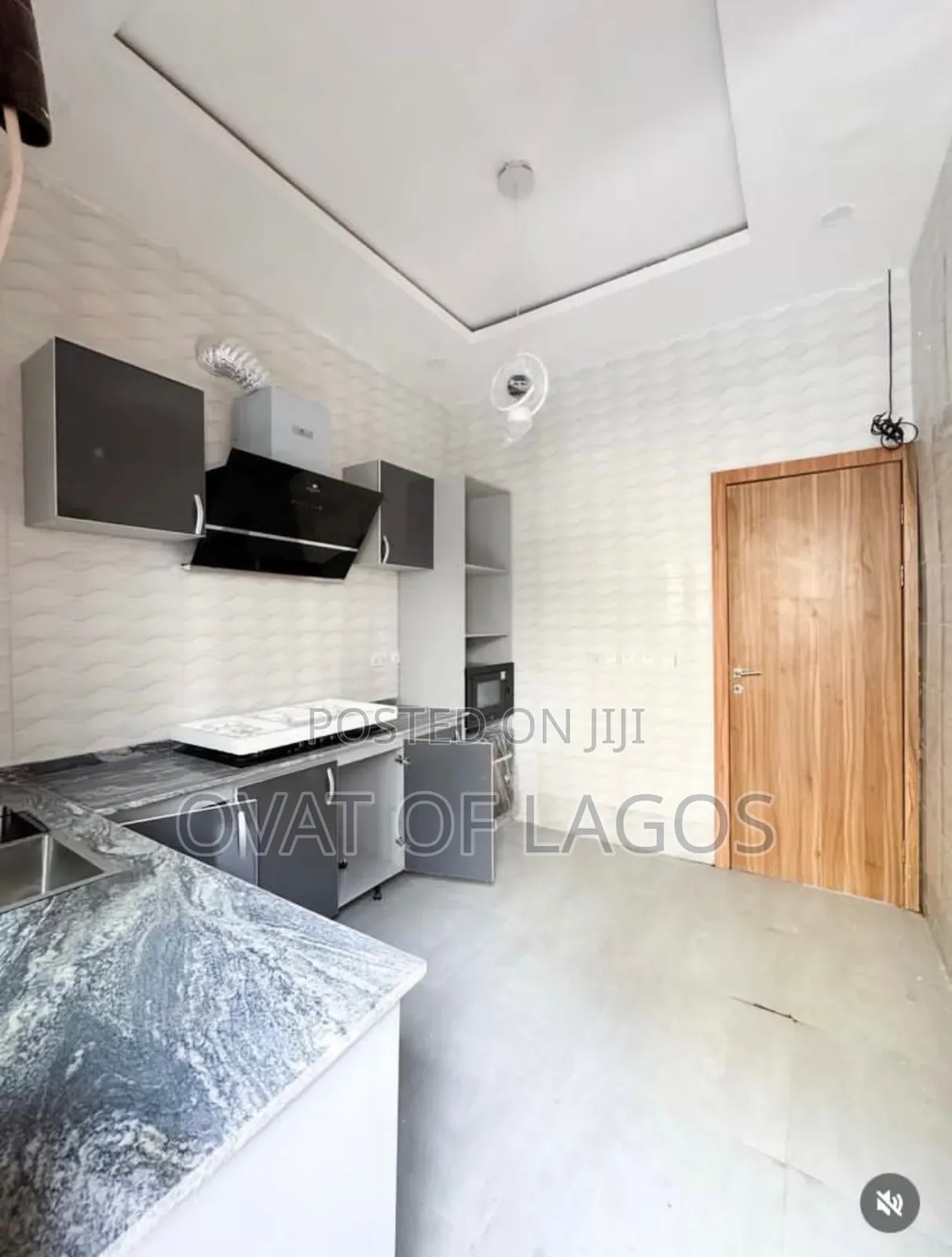 4bdrm Duplex in Ologolo for sale in Ologolo