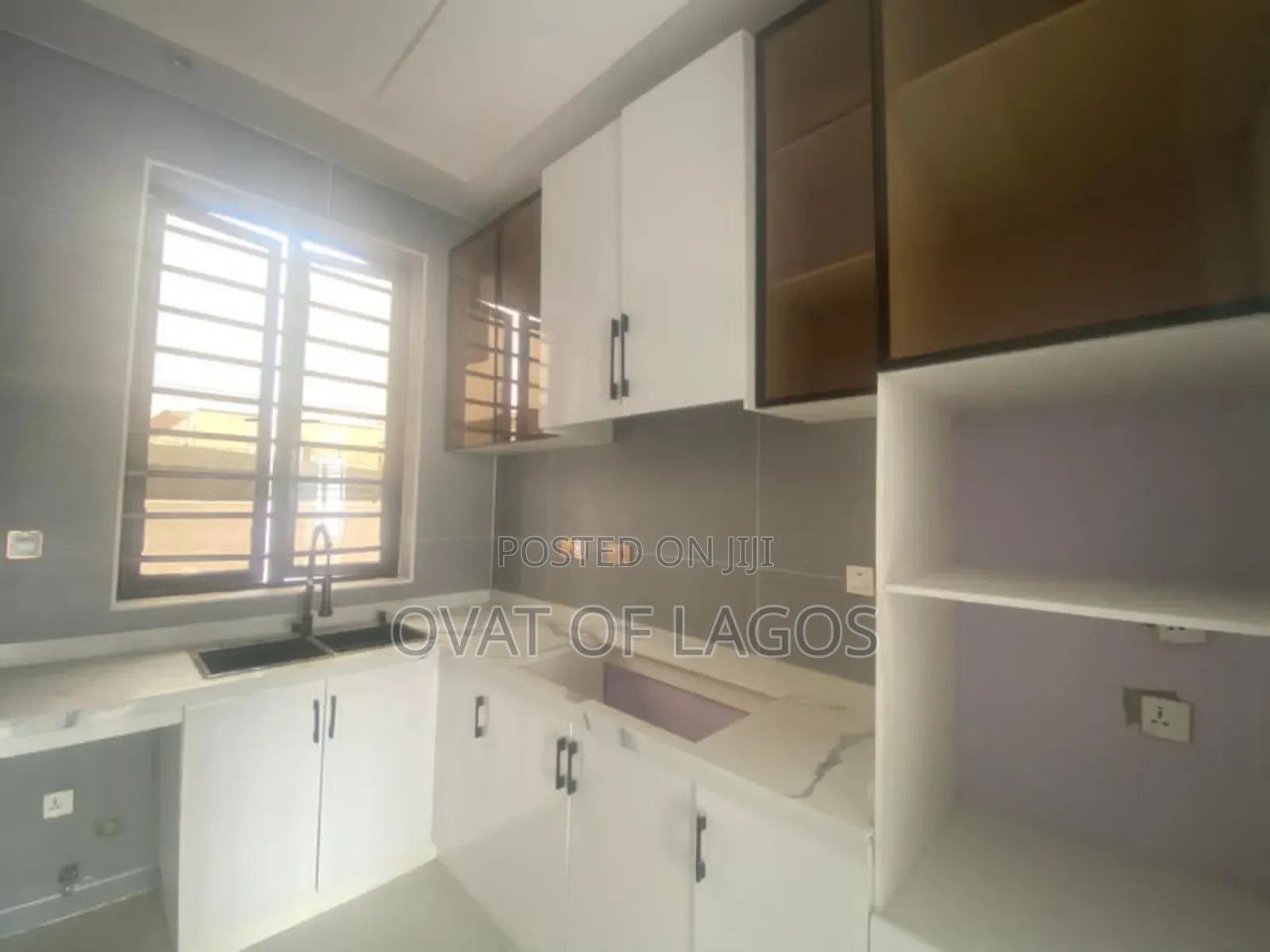4bdrm Duplex in Ikota Villa for sale in Ikota
