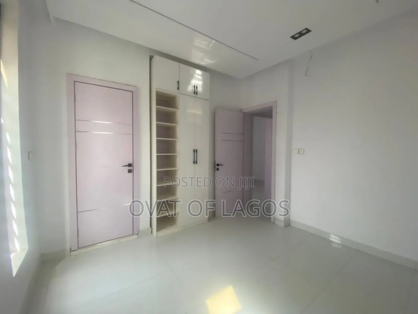 4bdrm Duplex in Ikota Villa for sale in Ikota