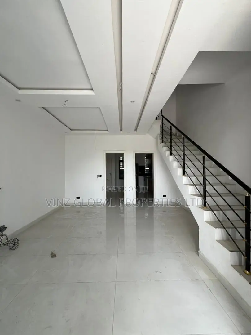 3bdrm Duplex in Ajah for rent in Ajah