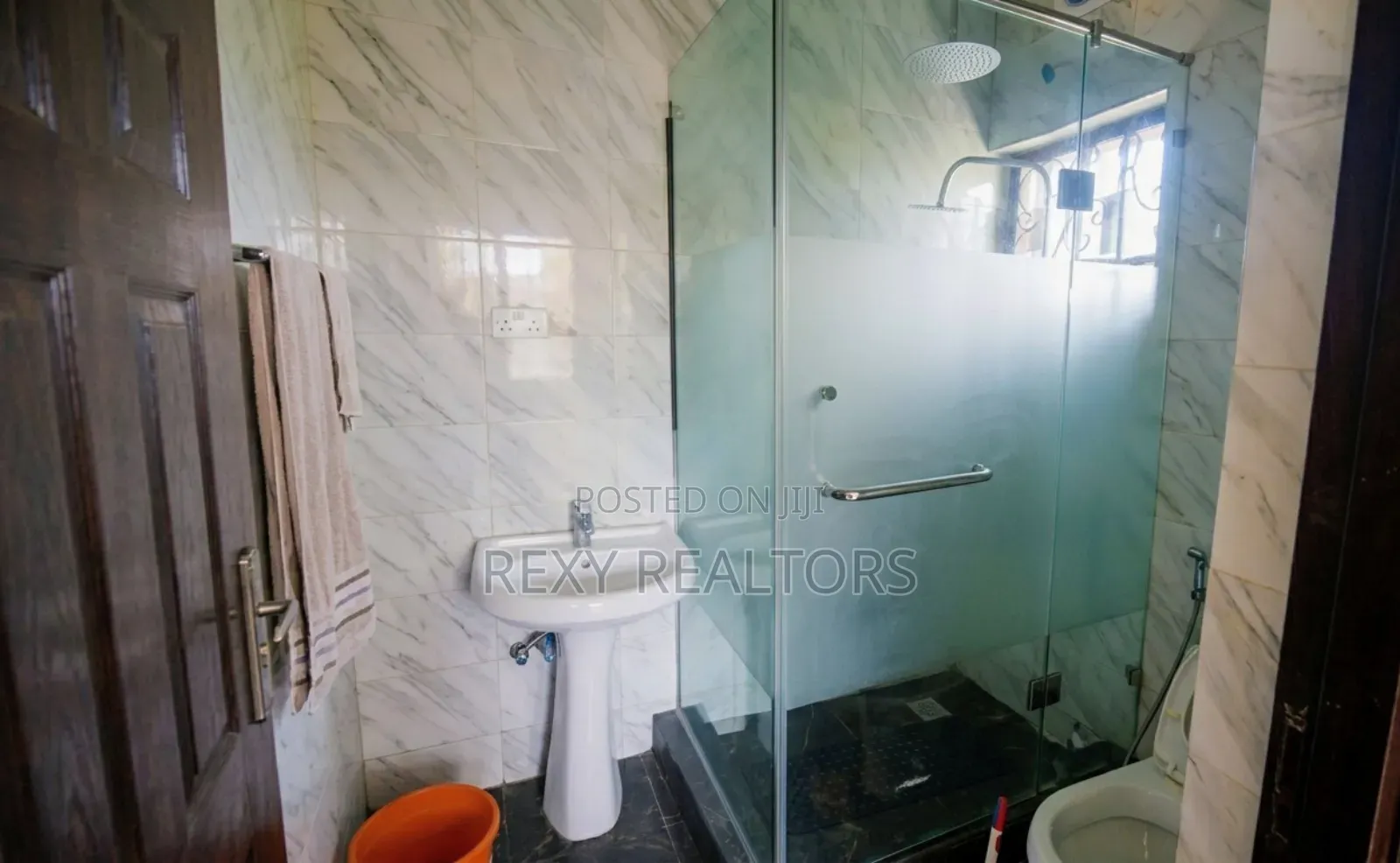 2bdrm Apartment in Shell Cooperative, Eliozu for rent in Eliozu