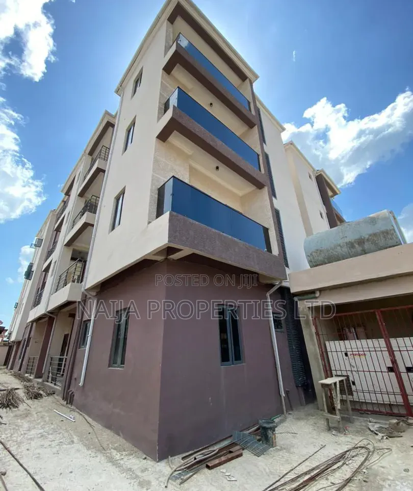 2bdrm Apartment in Ebute Metta for rent in Ebute Metta