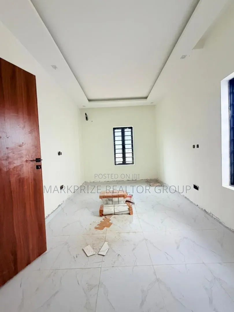 4bdrm Duplex in Maryland Ikeja for sale in Ikeja GRA