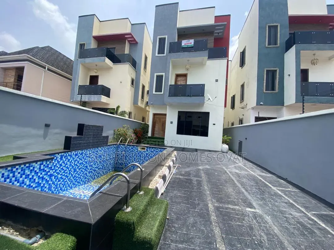 5bdrm Duplex in Ikota Villa Estate for rent in Ikota