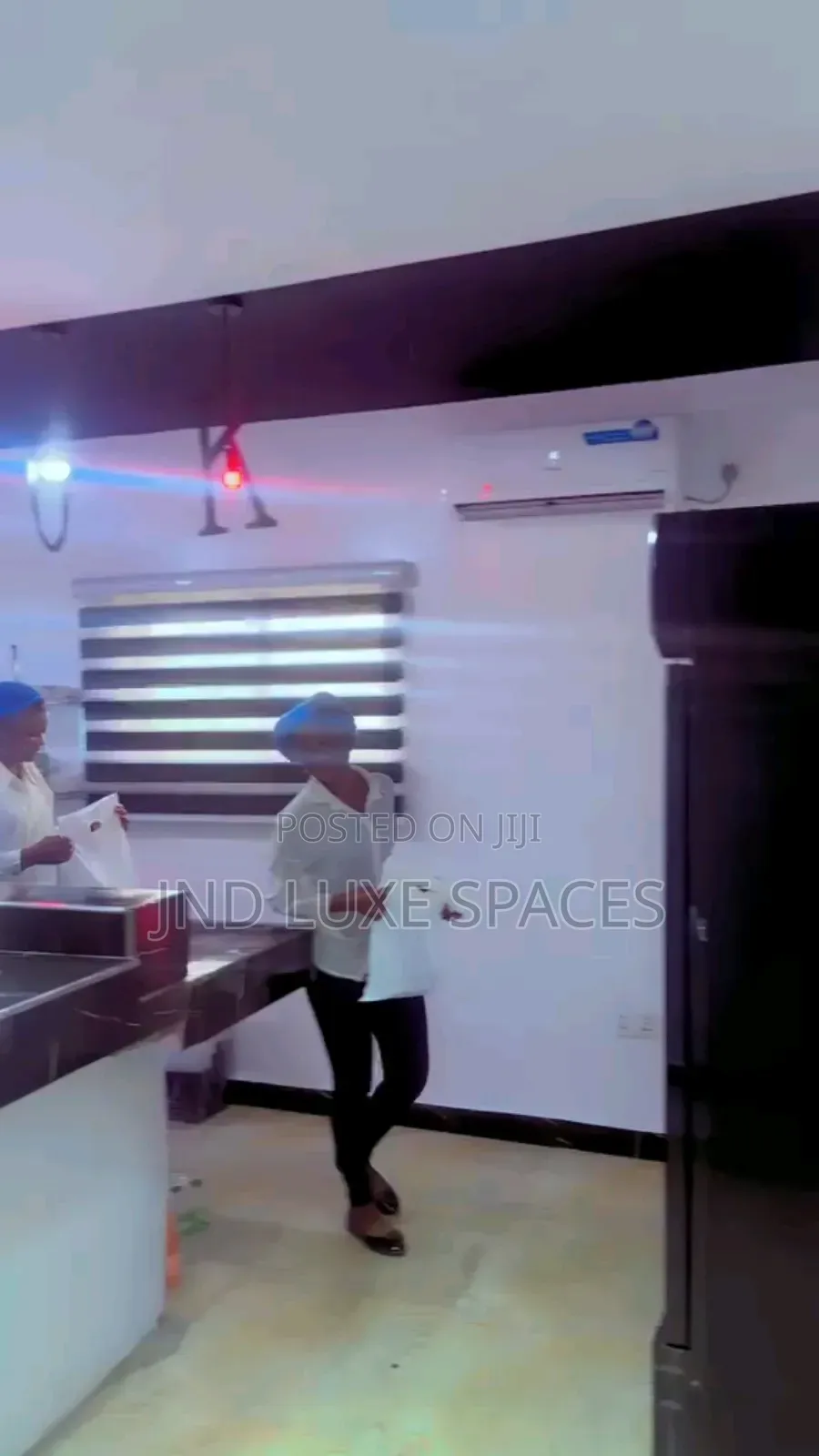 Remarkable Restaurant With All Its Equipment in Ajah