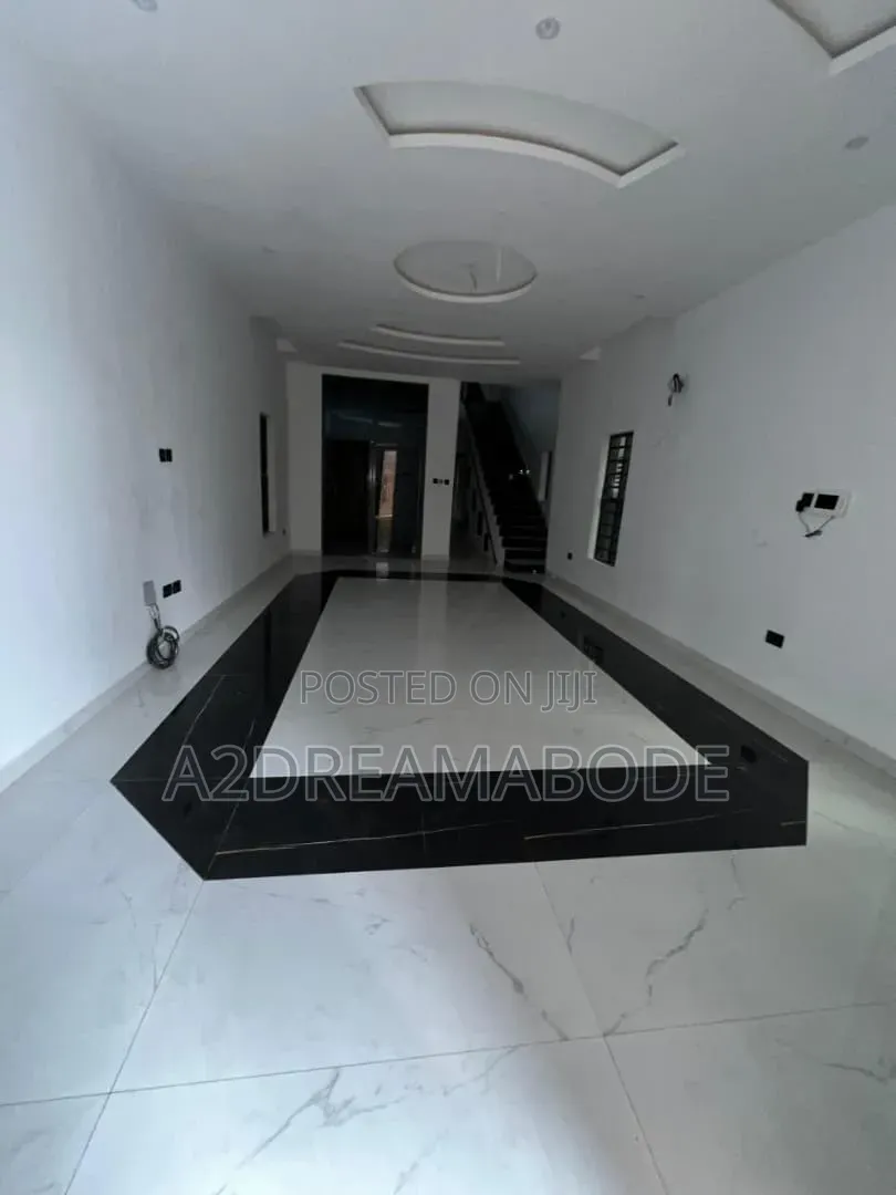 4bdrm Duplex in Omole Phase 1 for rent in Omole Phase 1