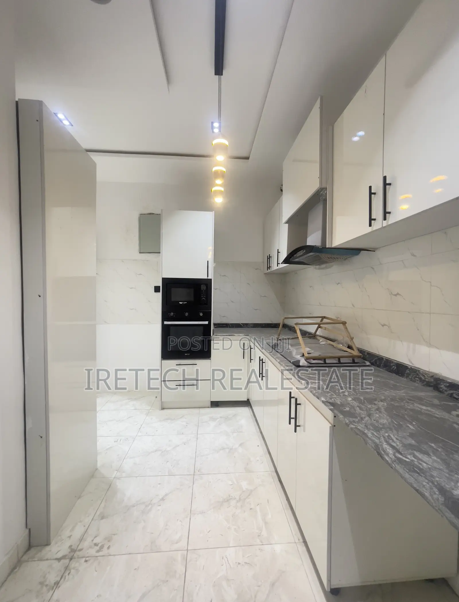 4bdrm Townhouse/Terrace in Ologolo By Osapa, Lekki Phase 1 for sale in Lekki Phase 1