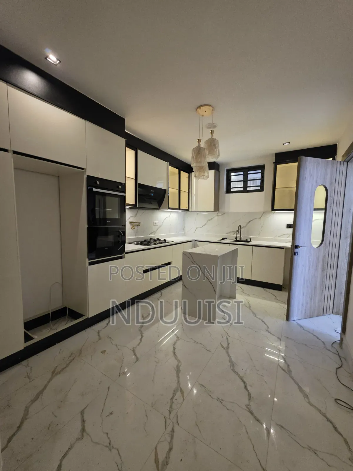 2bdrm Apartment In Bela Vista Estate, Lekki Phase 1 For Sale in Lekki Phase 1