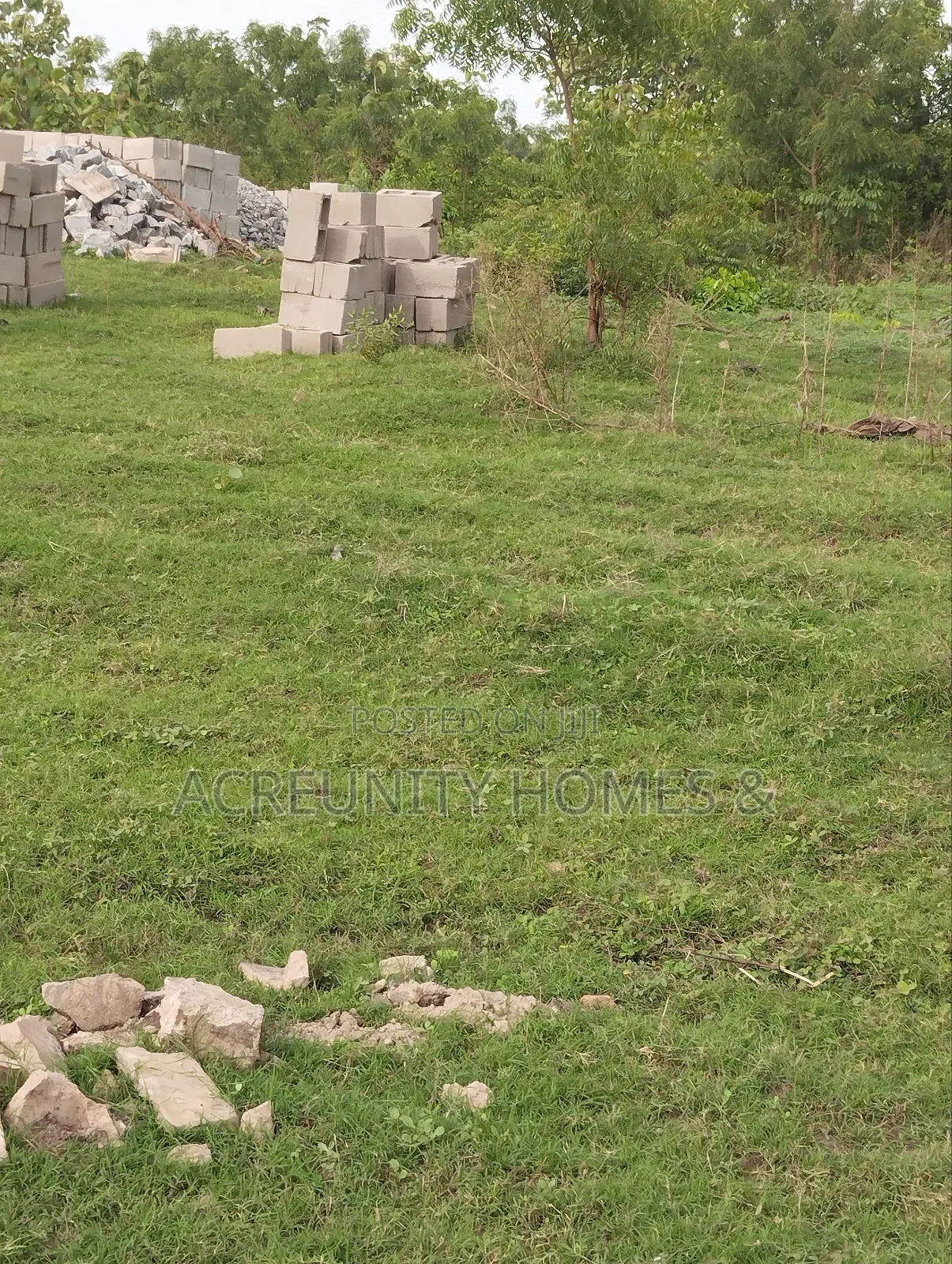 4 Plots of Land for Sale at Iseyin-Okeho Express Road, Oyo State in Iseyin