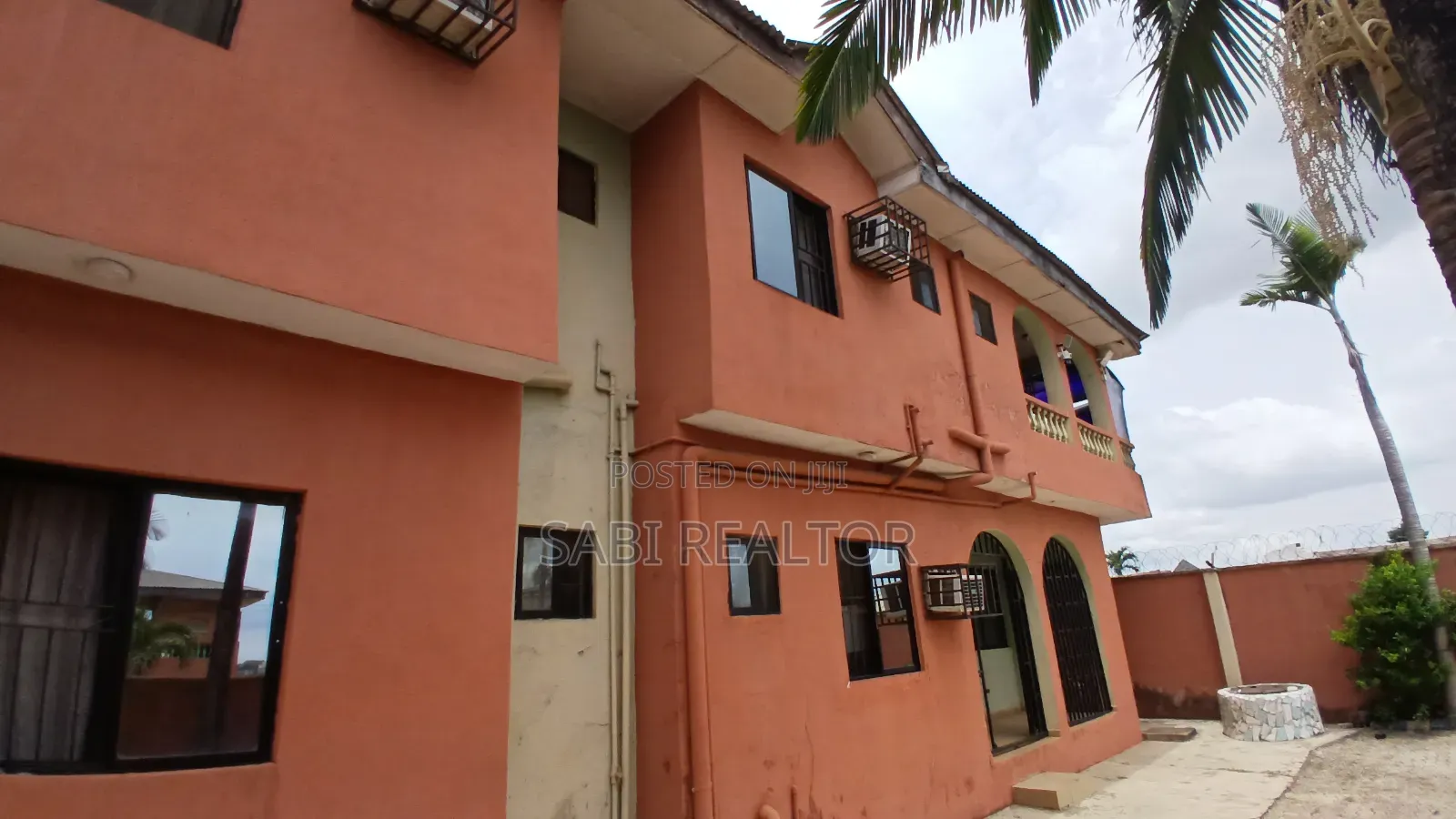 Fully Operational 20 Rooms Hotel Along Lasu Rd Odo-Eran B/Stop Igando in Igando / Ikotun/Igando