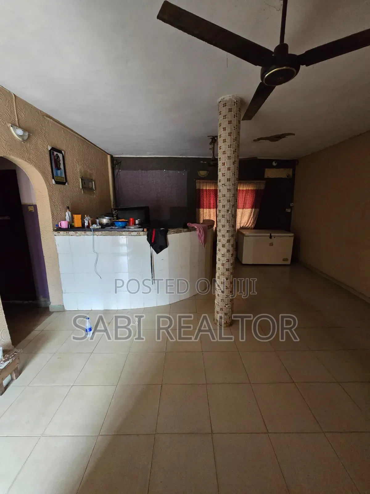 Fully Operational 20 Rooms Hotel Along Lasu Rd Odo-Eran B/Stop Igando in Igando / Ikotun/Igando