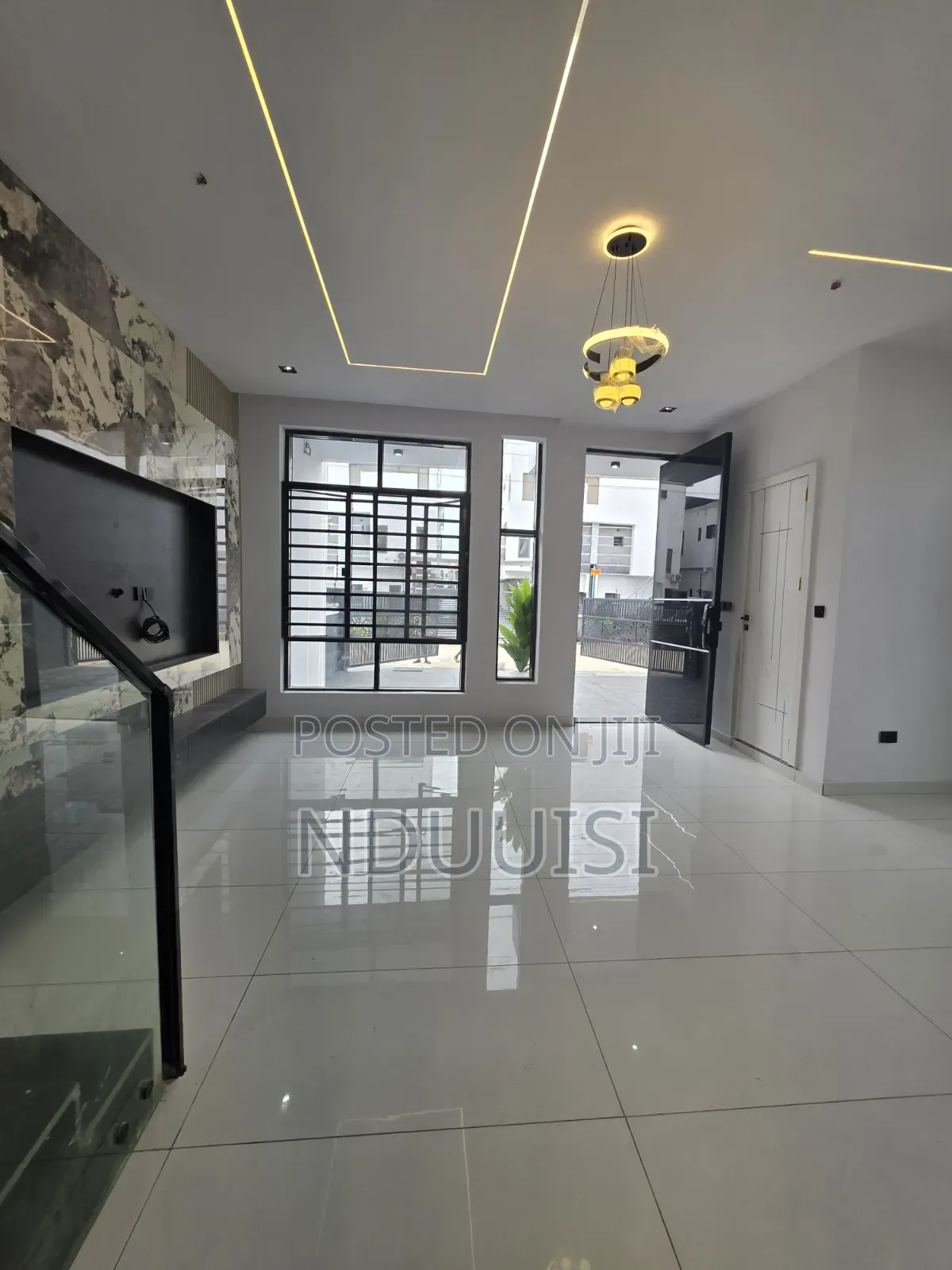 4bdrm Duplex in Ikota Villa Estate for sale in Ikota