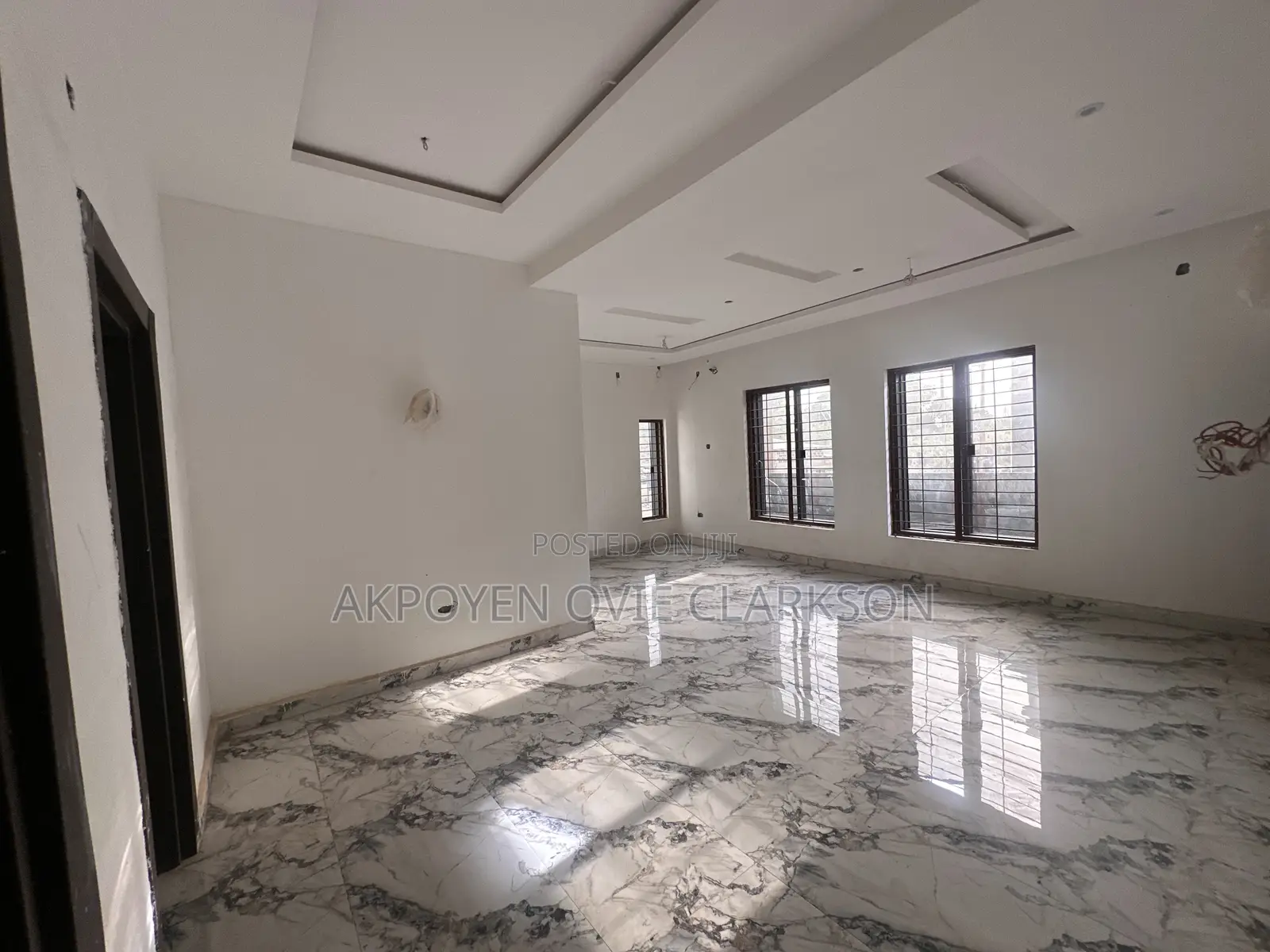 5bdrm Duplex in Idu for sale in Idu