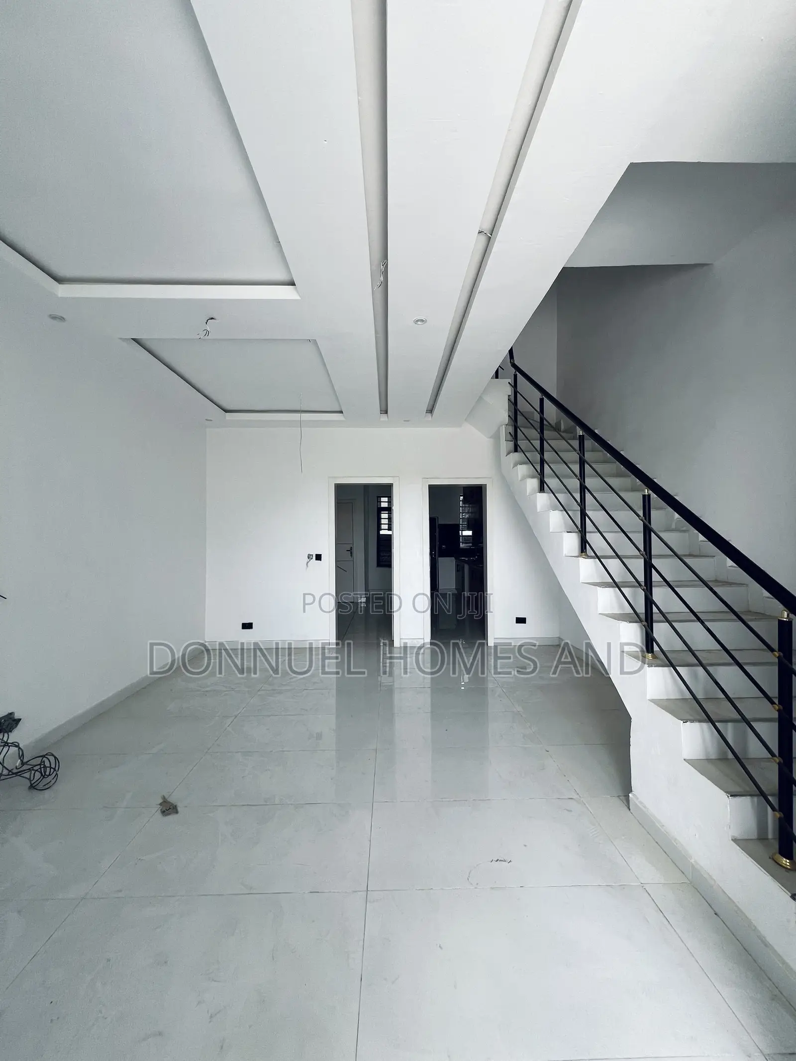 3bdrm Townhouse / Terrace in Lekki Expressway for rent in Lekki Expressway