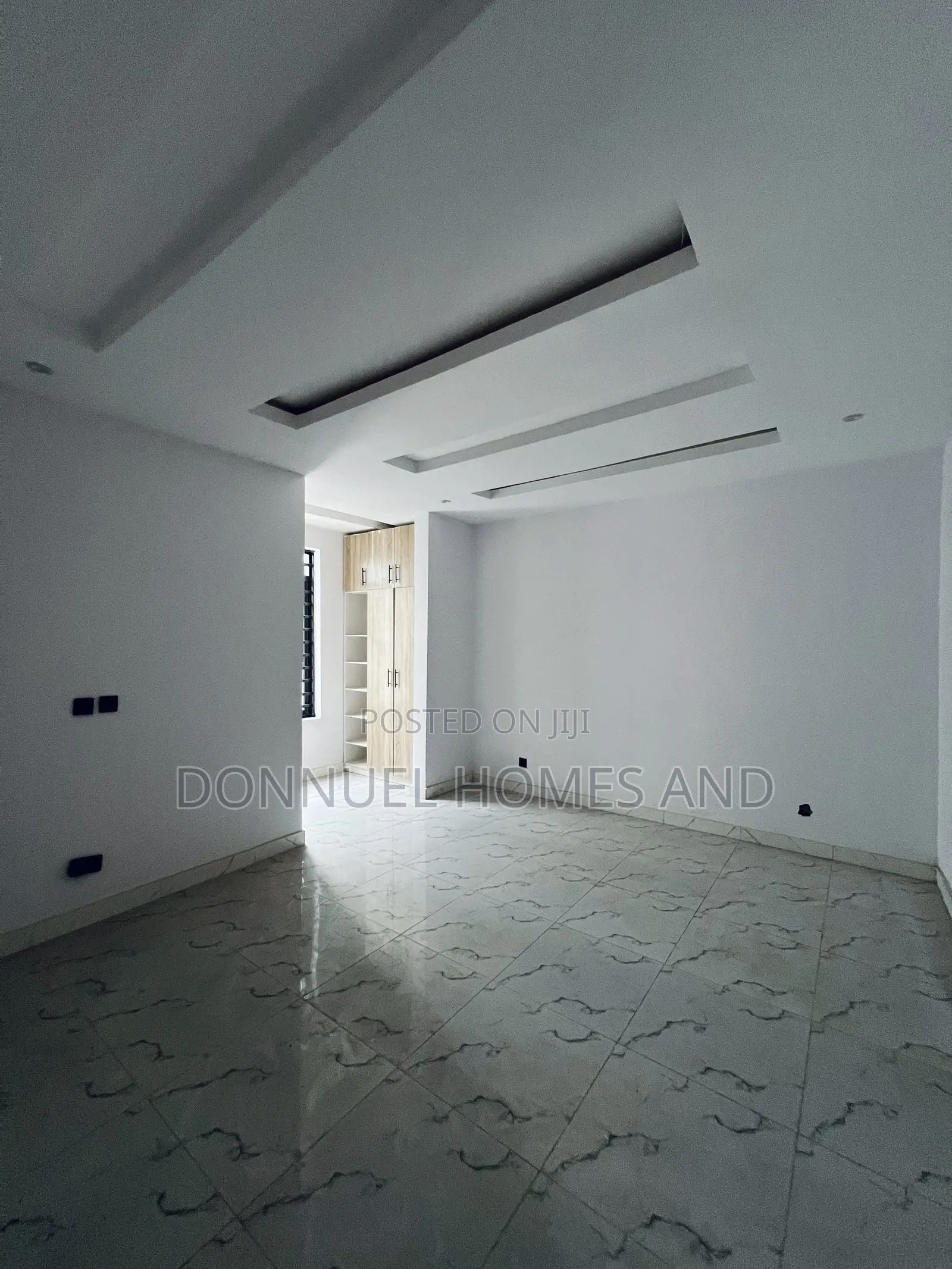 3bdrm Townhouse / Terrace in Lekki Expressway for rent in Lekki Expressway